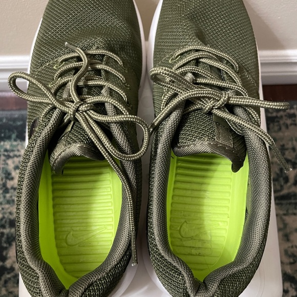 Nike Roshe Run (Mens Shoes) - Picture 4 of 4